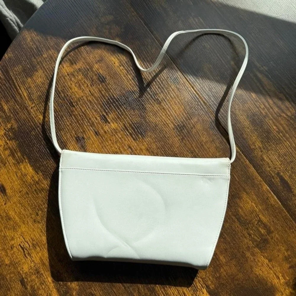 N/A vintage white